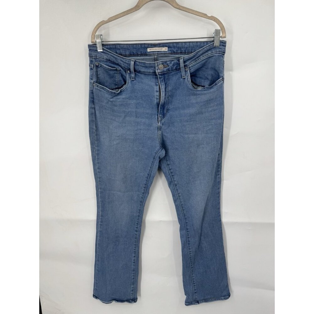 Levi's 725 High Rise Bootcut Jean Women 33 Light‎ Wash Denim Western Bohemian